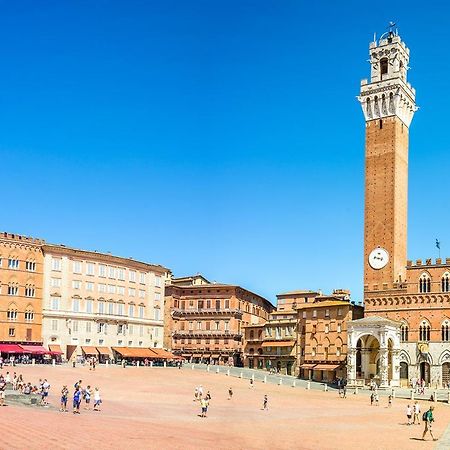 Palazzo Chigi Zondadari Lägenhet Siena Exteriör bild