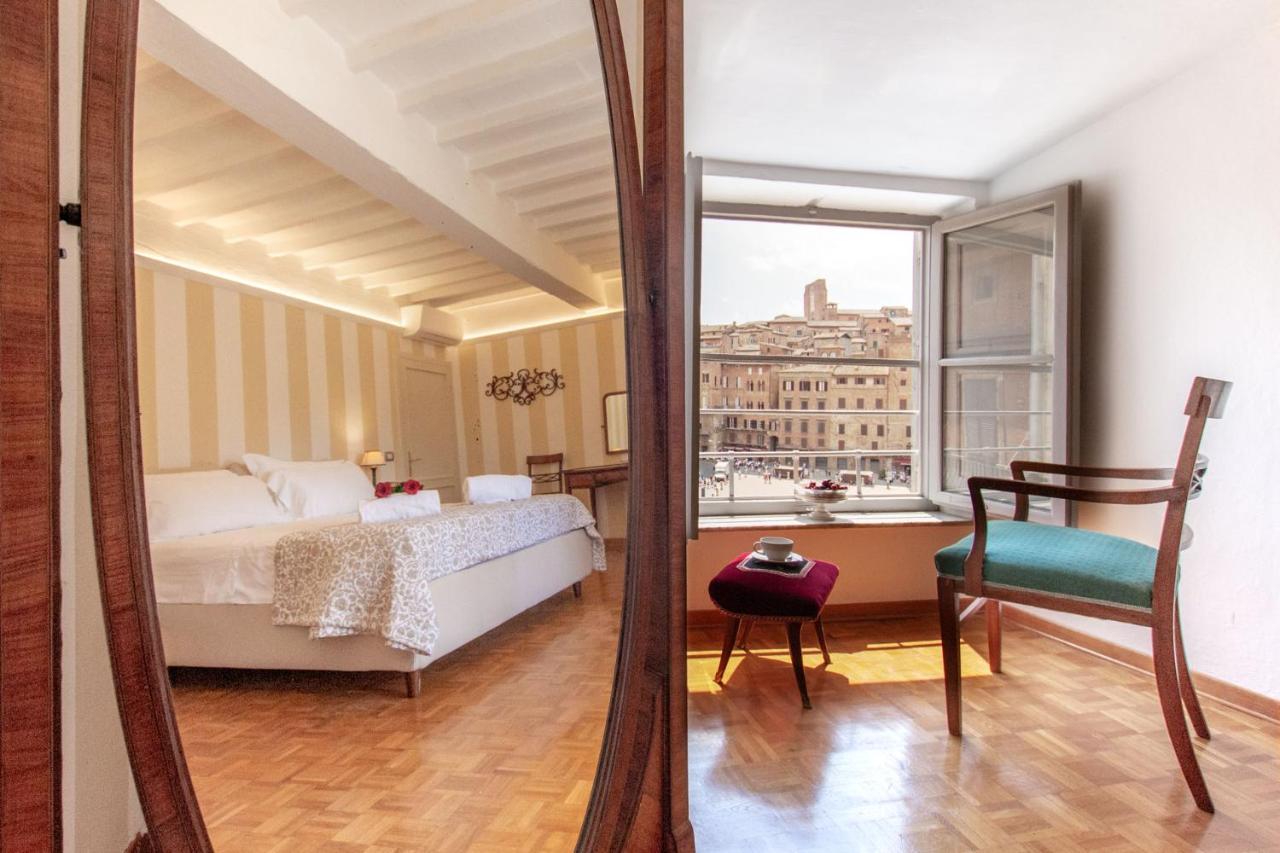 Palazzo Chigi Zondadari Lägenhet Siena Exteriör bild