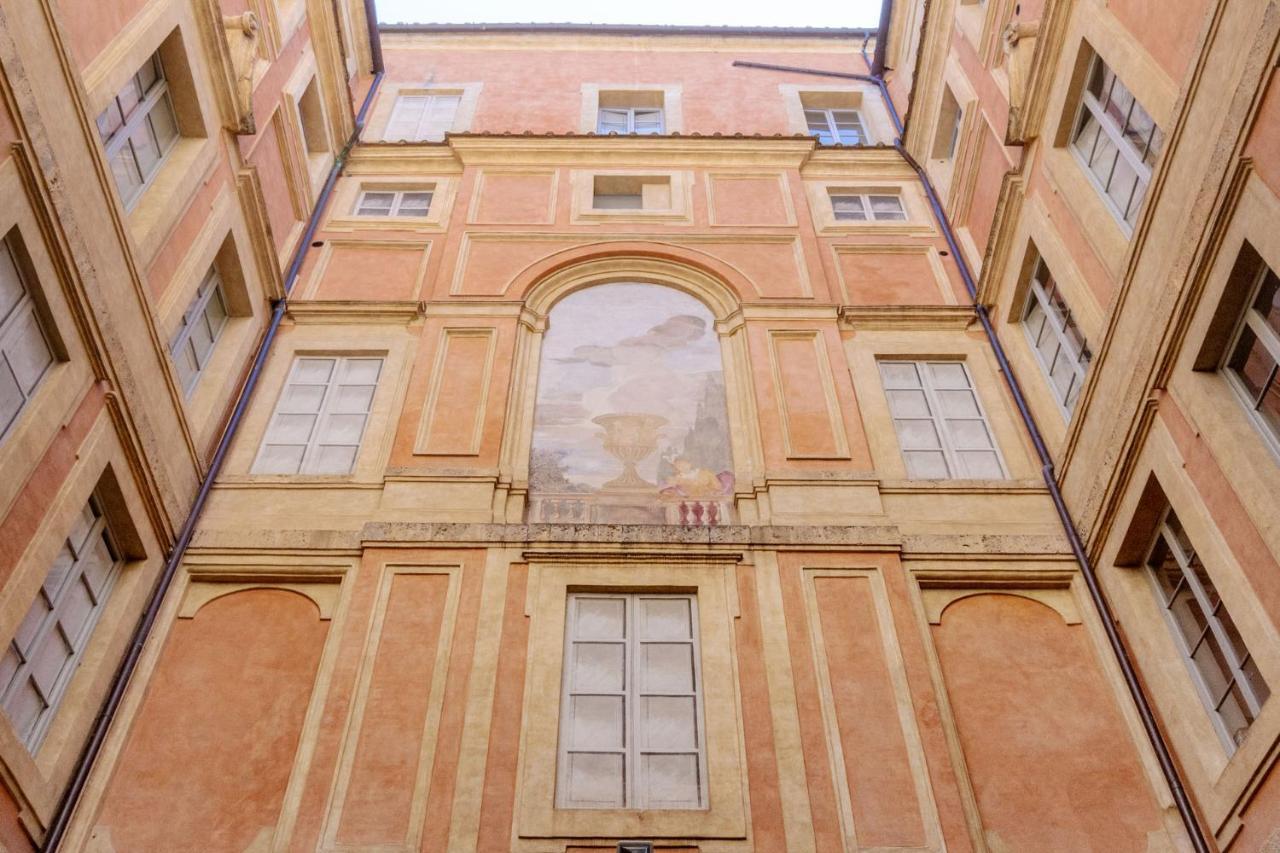 Palazzo Chigi Zondadari Lägenhet Siena Exteriör bild