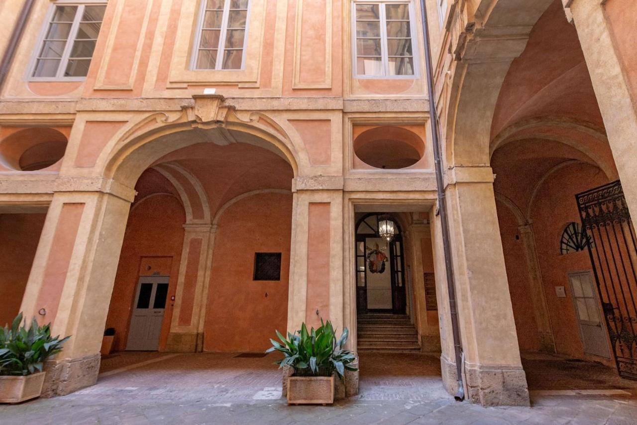 Palazzo Chigi Zondadari Lägenhet Siena Exteriör bild