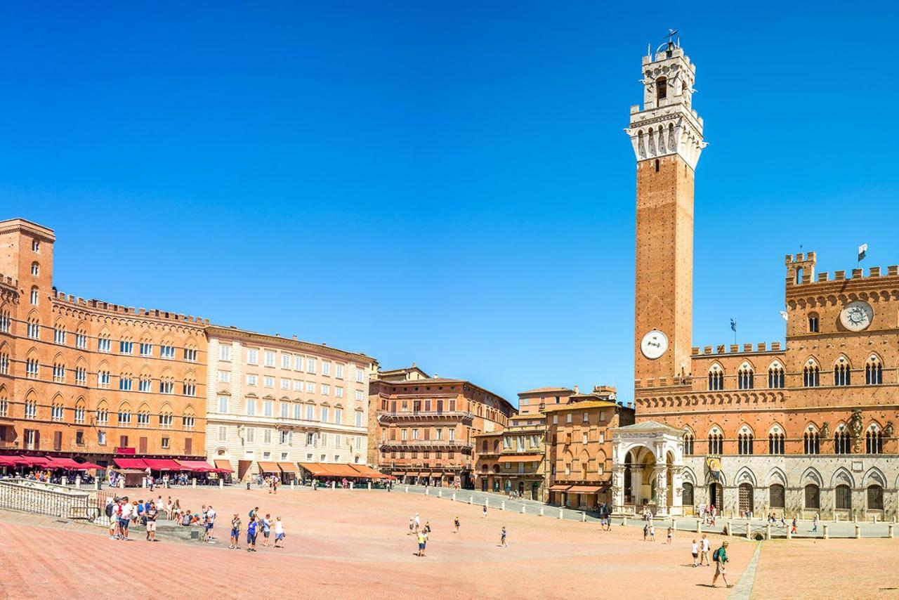 Palazzo Chigi Zondadari Lägenhet Siena Exteriör bild